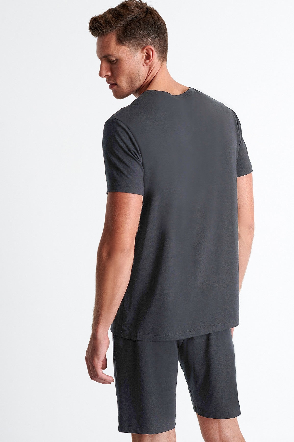 Shan Relaxation ROUND NECK T-SHIRT