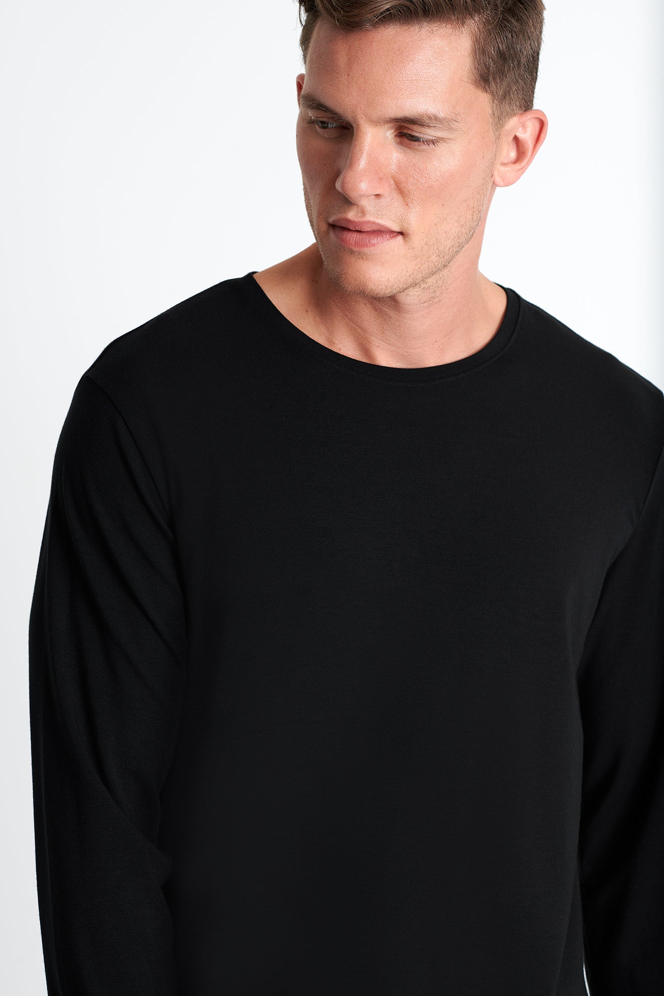 Shan Relaxation Soft round neck long sleeve shirt - 62294-82-800