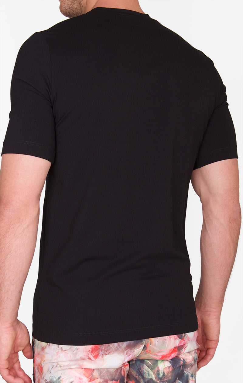 Shan Minimale READY-TO-WEAR - V NECK T-SHIRT